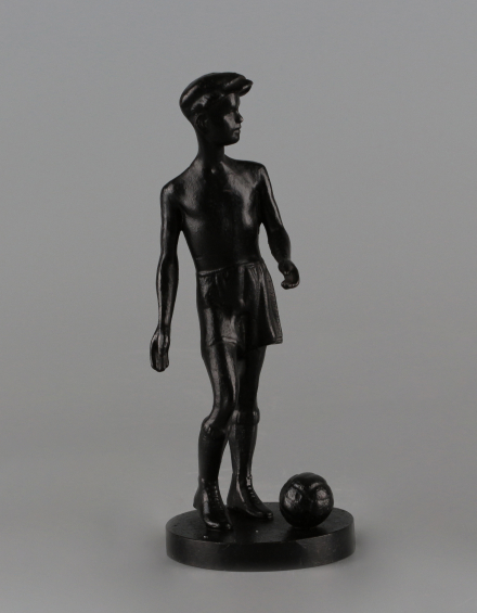 Скульптура Юный футболист - фото - 2